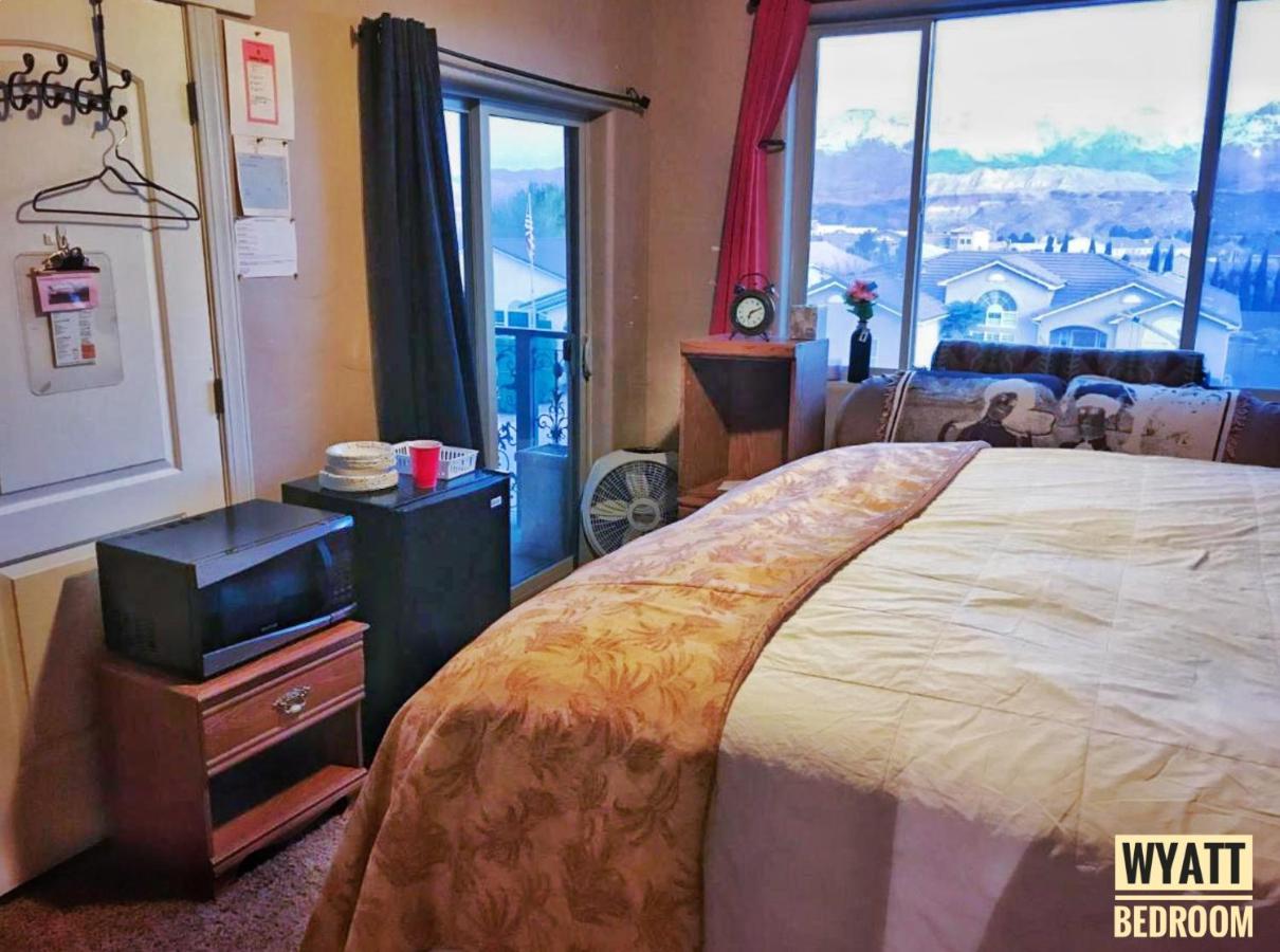 The Zion House - Affordable Bedrooms Харрикейн Экстерьер фото